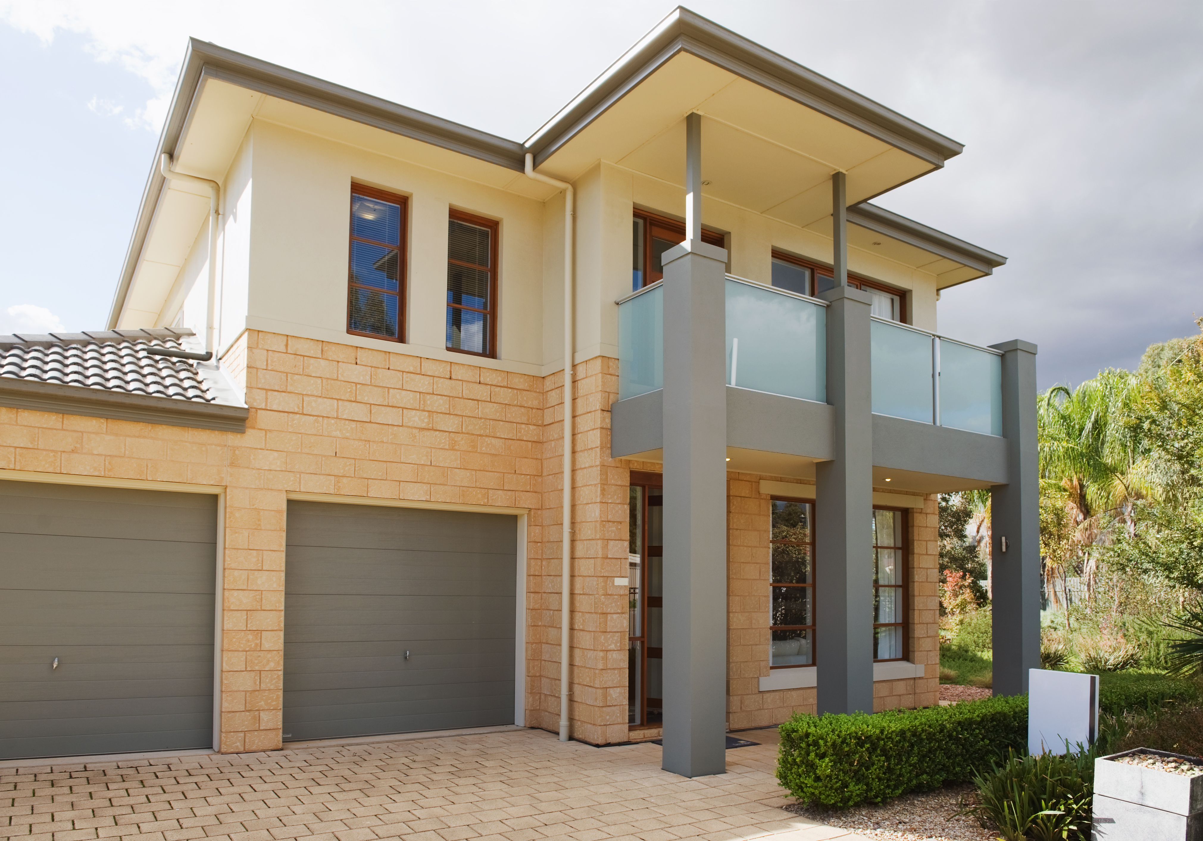 3 Most Popular CHI Overhead Door Trends for 2019